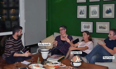 Yeni Zelandalı yazarlardan ortak çağrı: Katliama karşı sevgi dilini geliştirmeliyiz